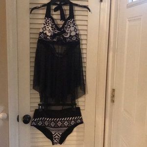 NWOT Print V-Neck Swim Dress high waist bottoms